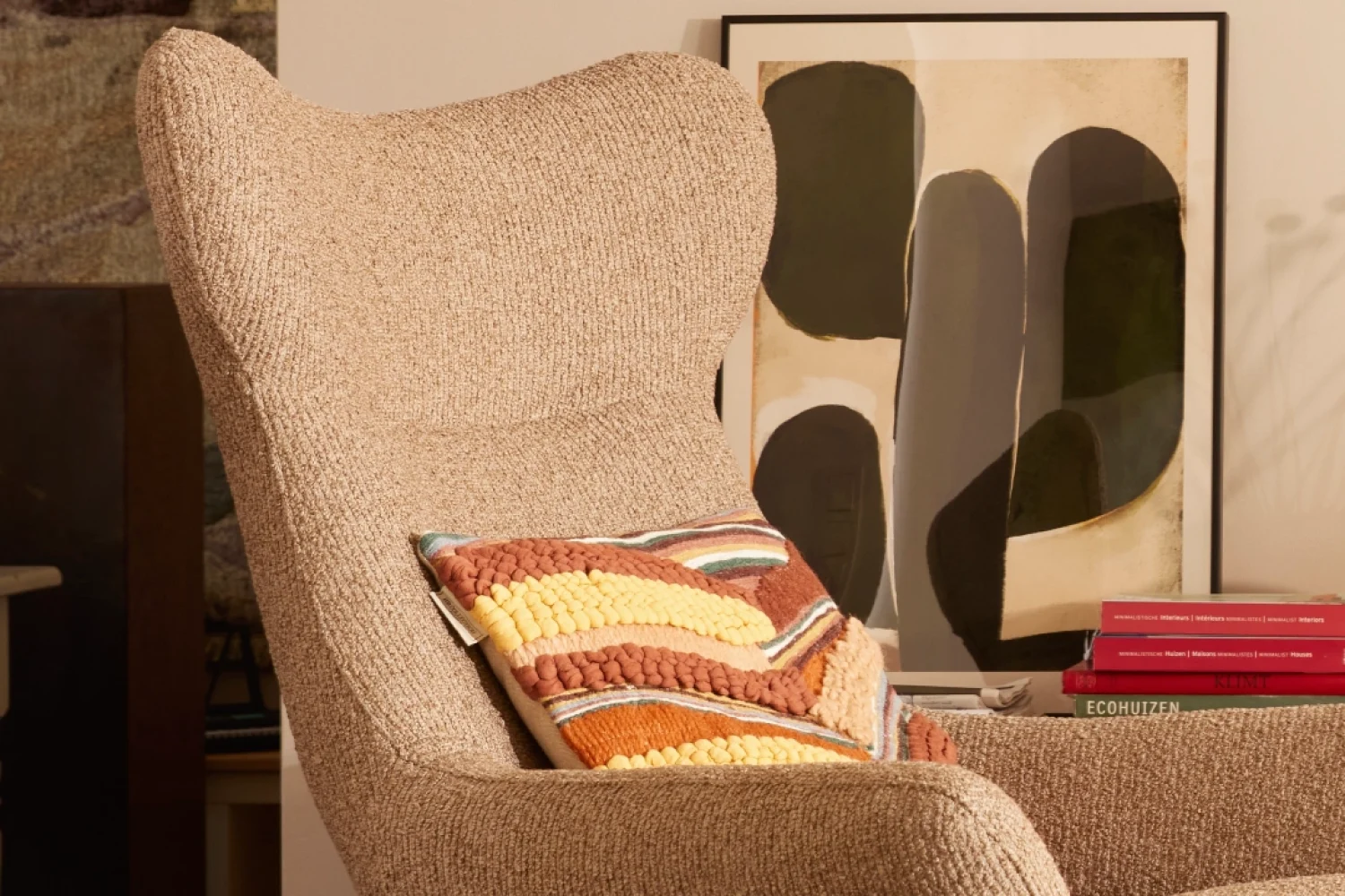 fauteuil-joe-draaivoet-hout-dyyk-sfeerbeeld-2
